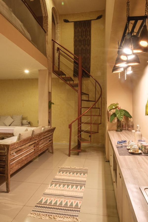 Ruth'S Bed & Breakfast Lembang Exterior photo